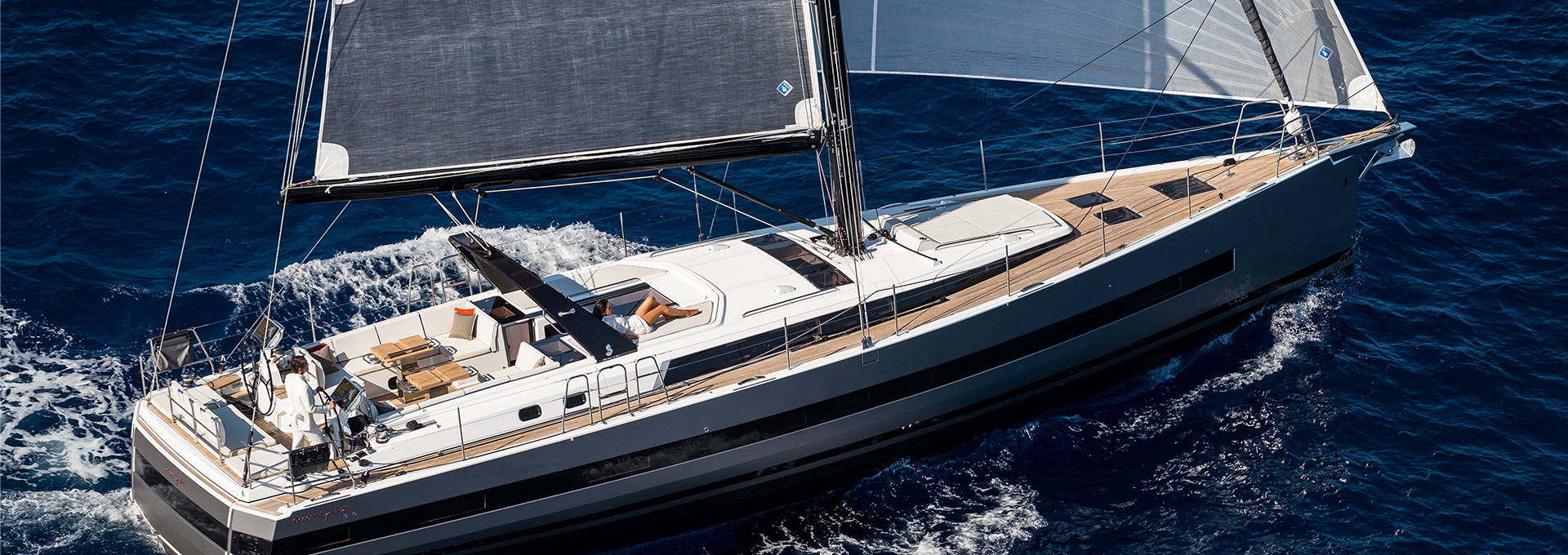 Oceanis Yacht 62