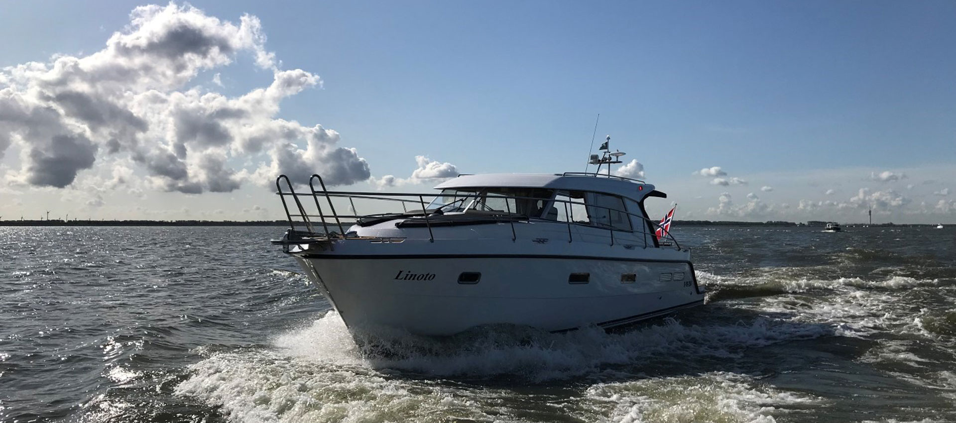 Saga 385