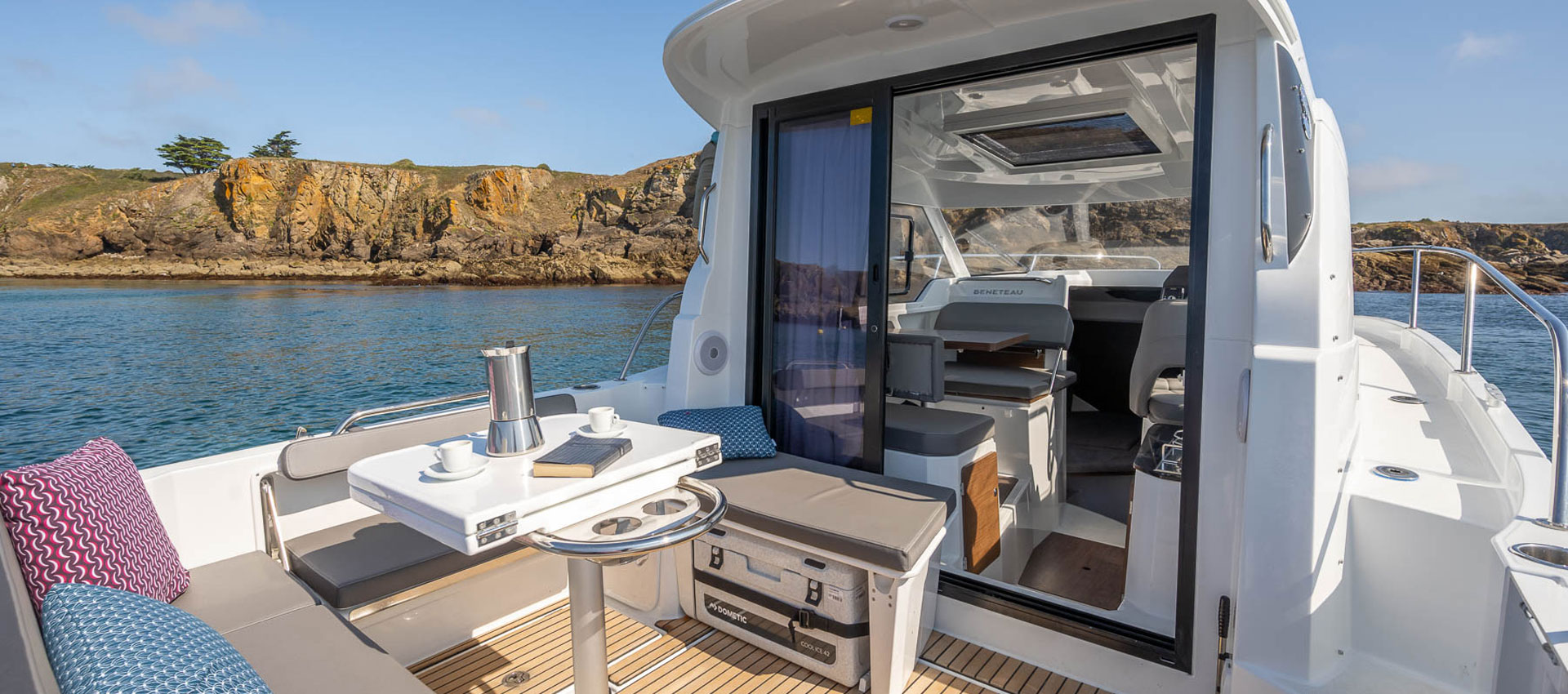 Antares8-aussen3 Beneteau Antares 8