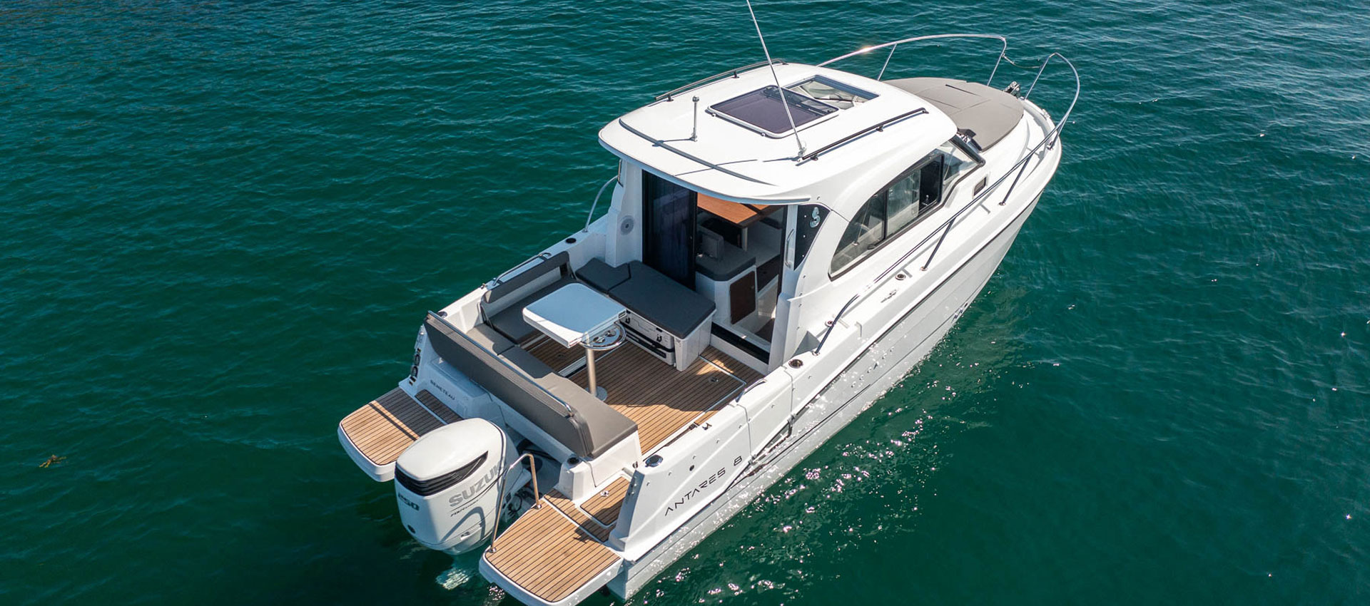 Antares8-start Beneteau Antares 8