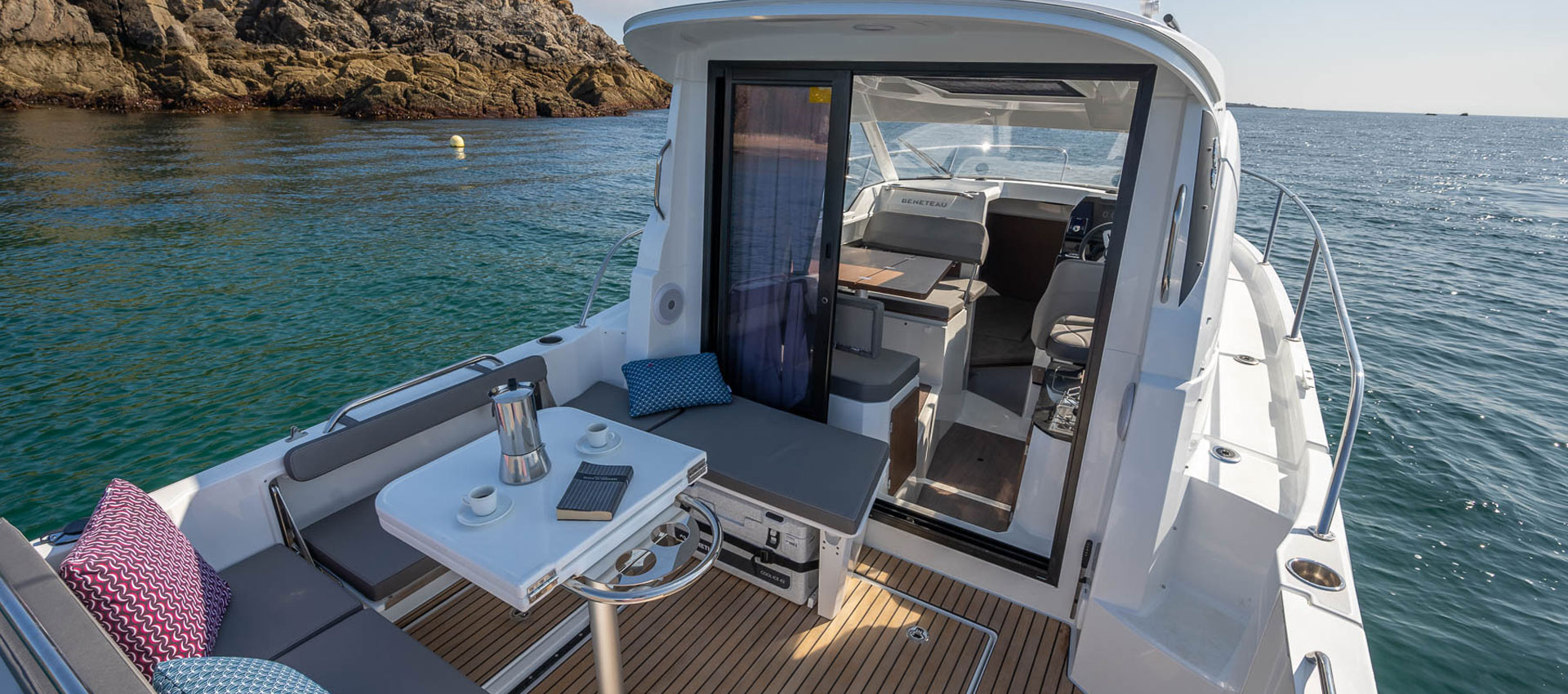 Antares8_merkmale1 Beneteau Antares 8