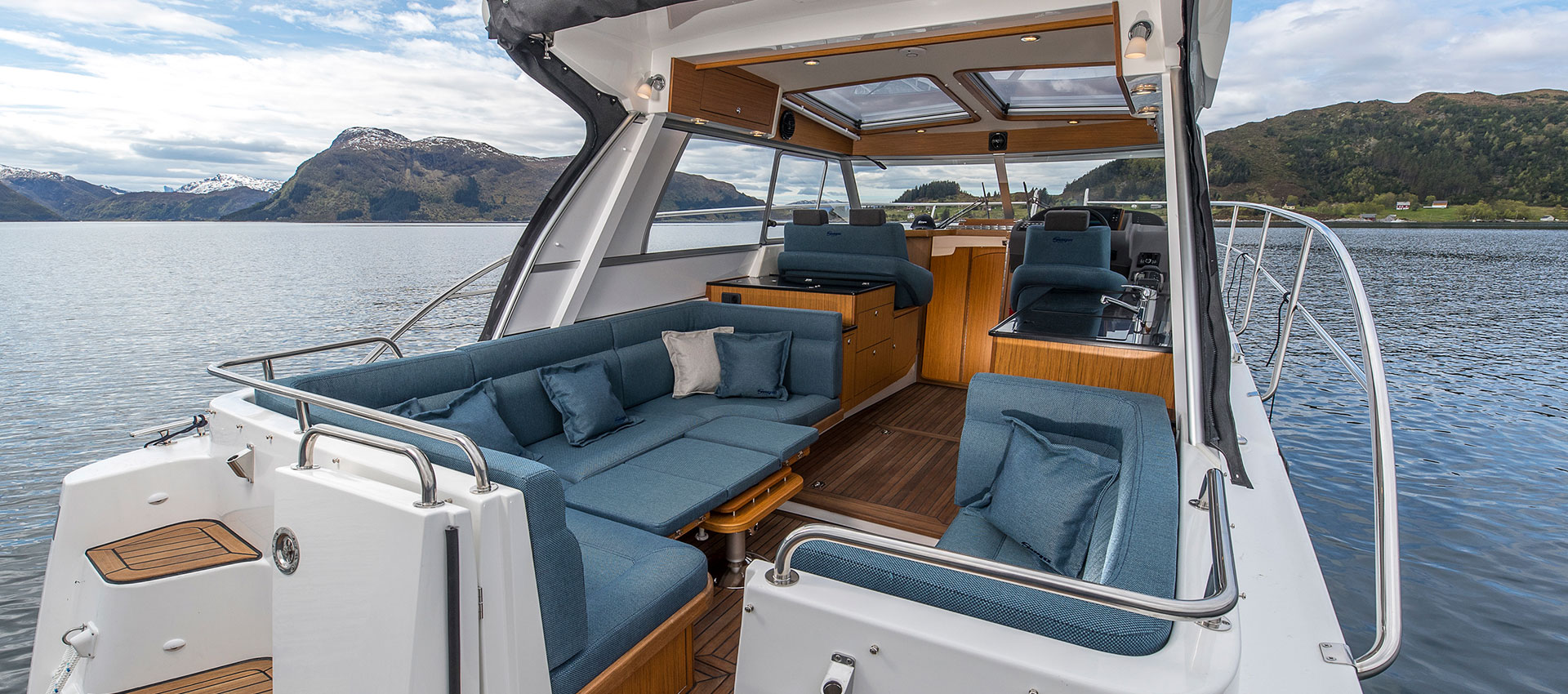 saga330_aussen1 Saga 330
