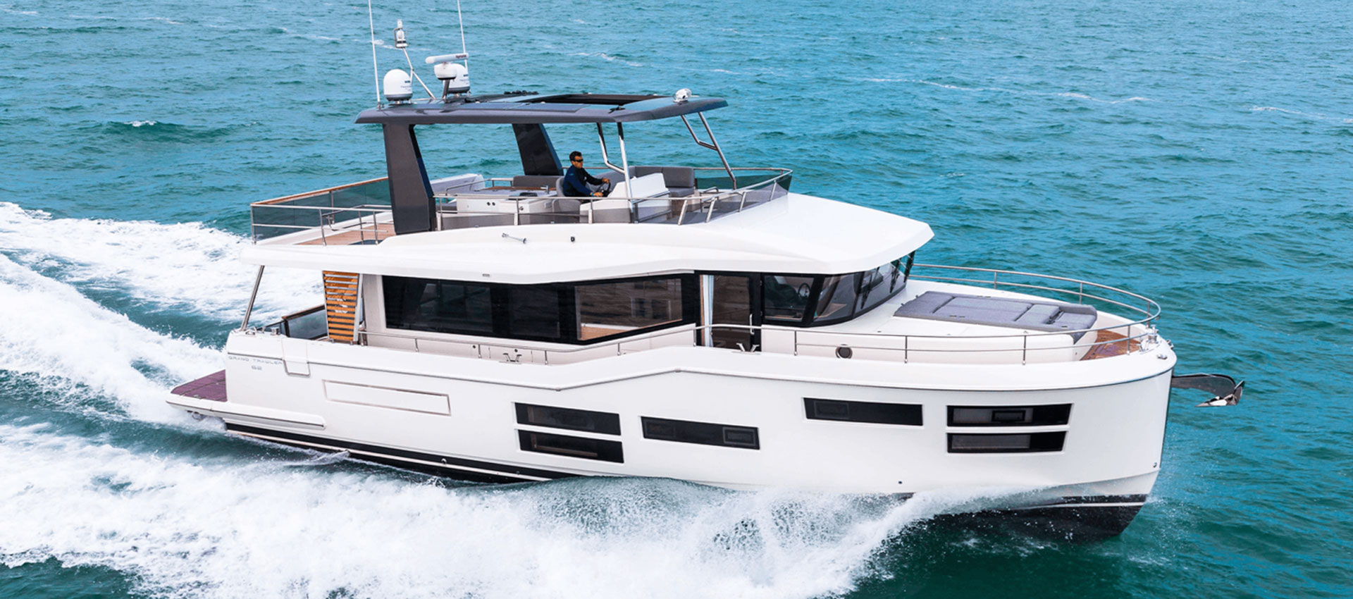 grand-trawler62_aussen1 Beneteau Grand Trawler 62