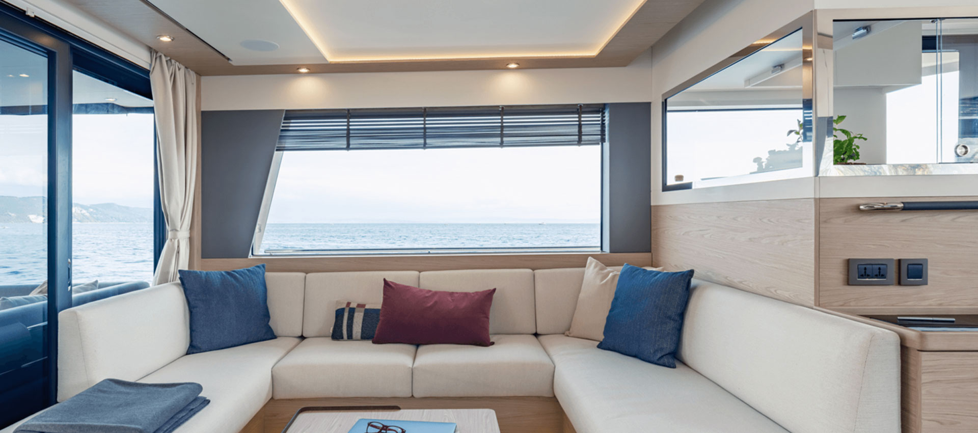 grand-trawler62_innen2 Beneteau Grand Trawler 62
