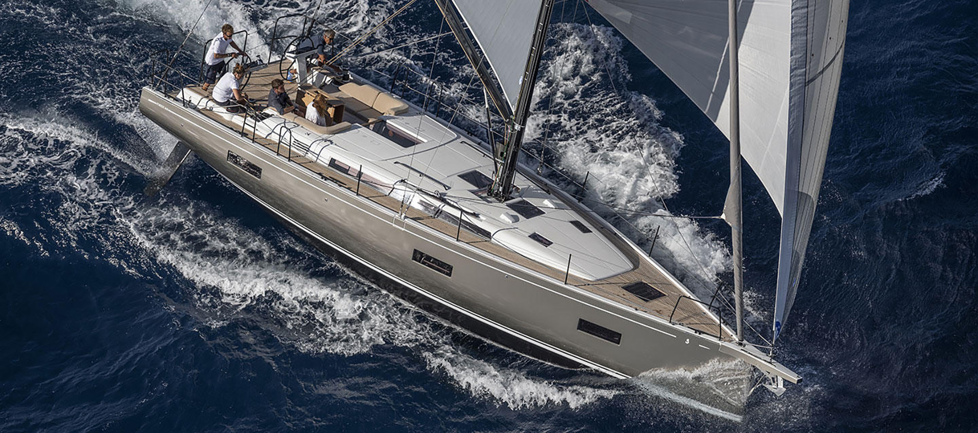 Beneteau First 44