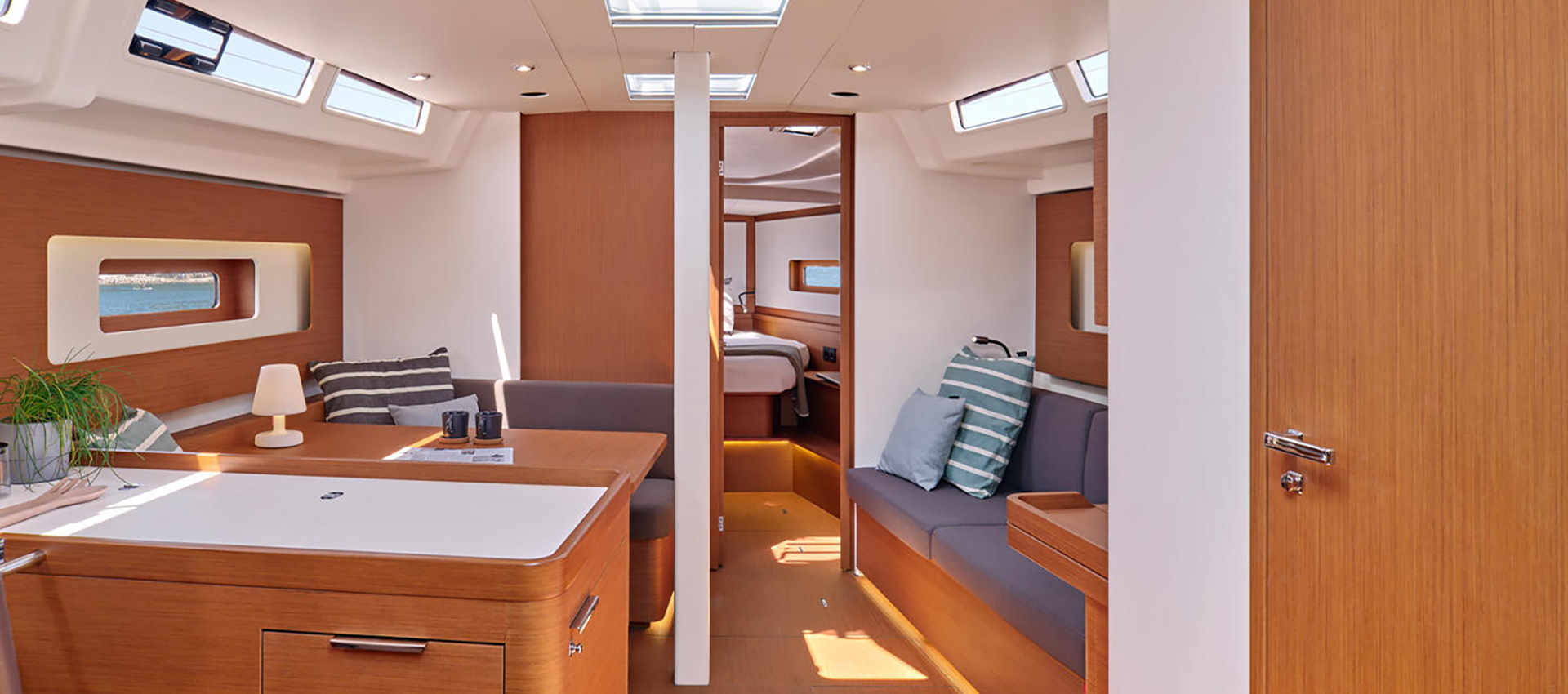 Beneteau First 44