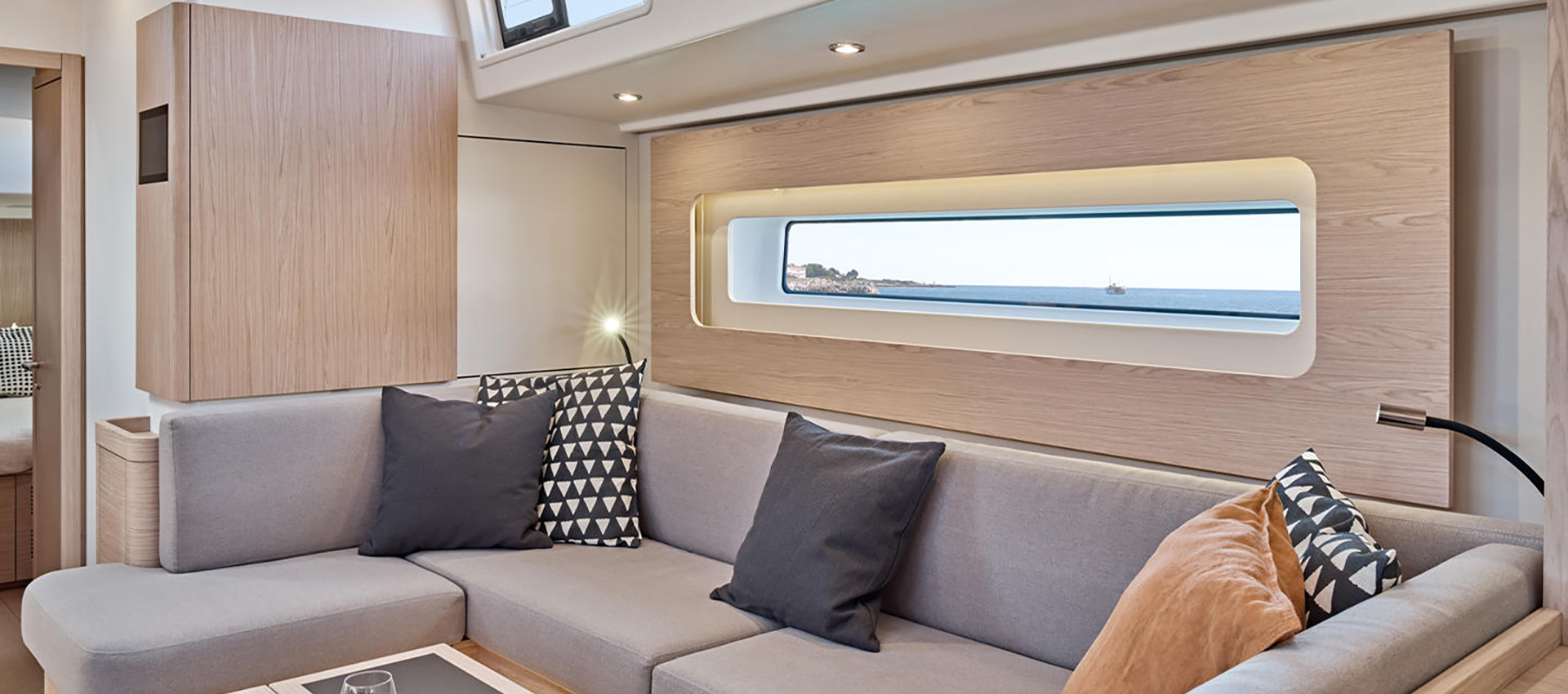 Beneteau Oceanis Yacht 60