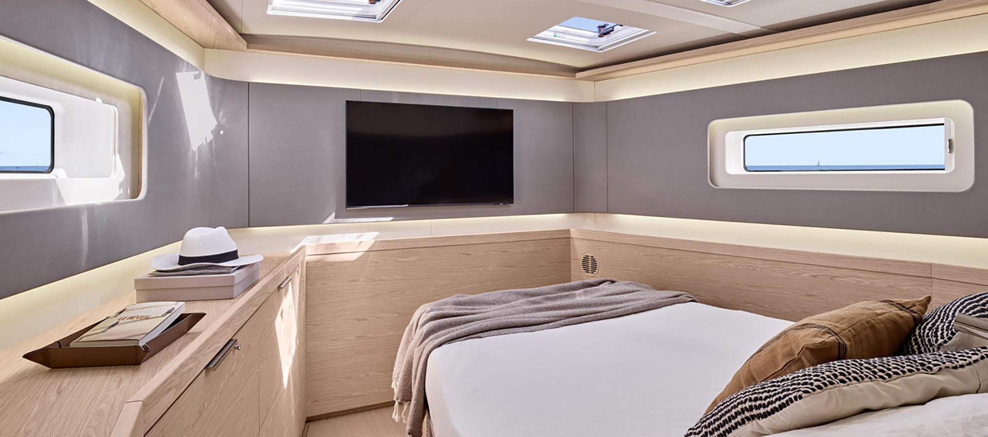Beneteau Oceanis Yacht 60