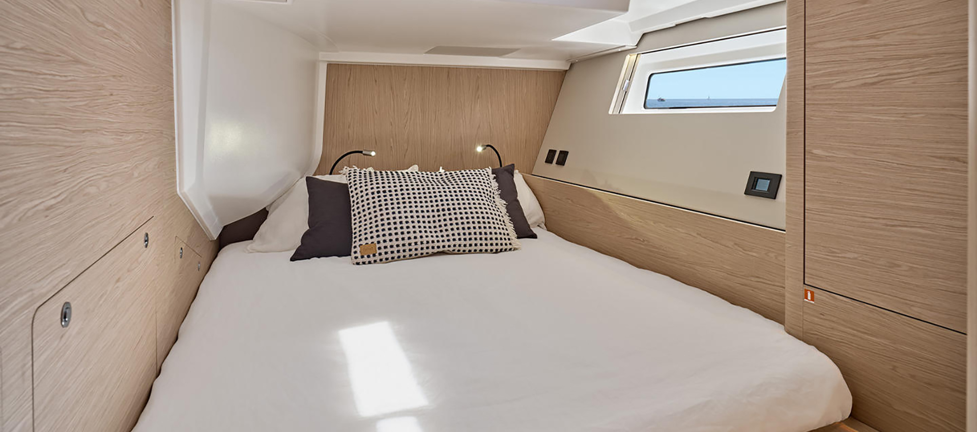 Beneteau Oceanis Yacht 60