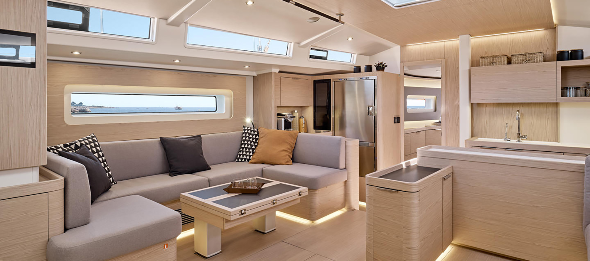 Beneteau Oceanis Yacht 60