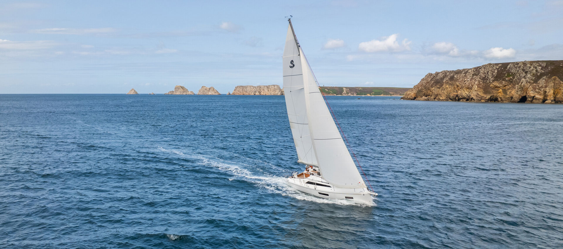 Beneteau Oceanis 37.1