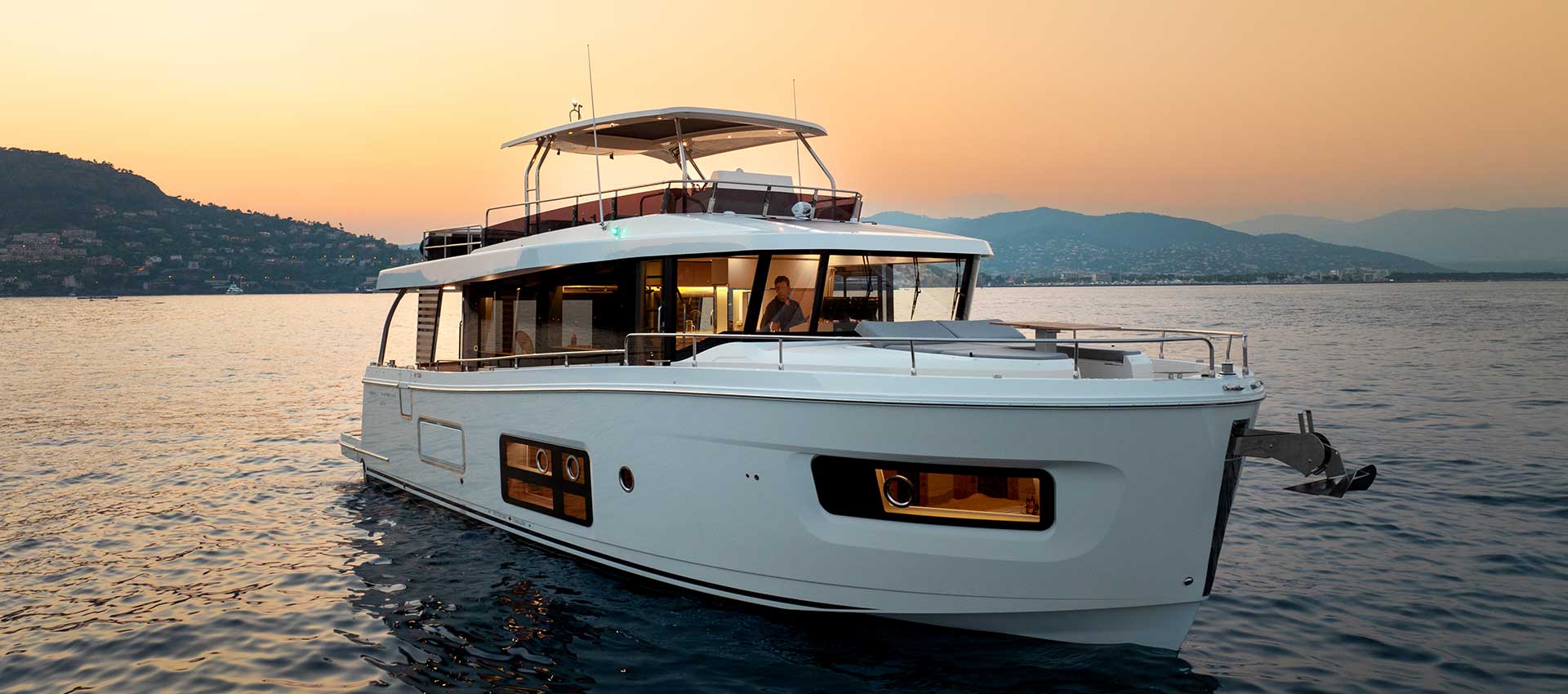 swift-trawler-54_header