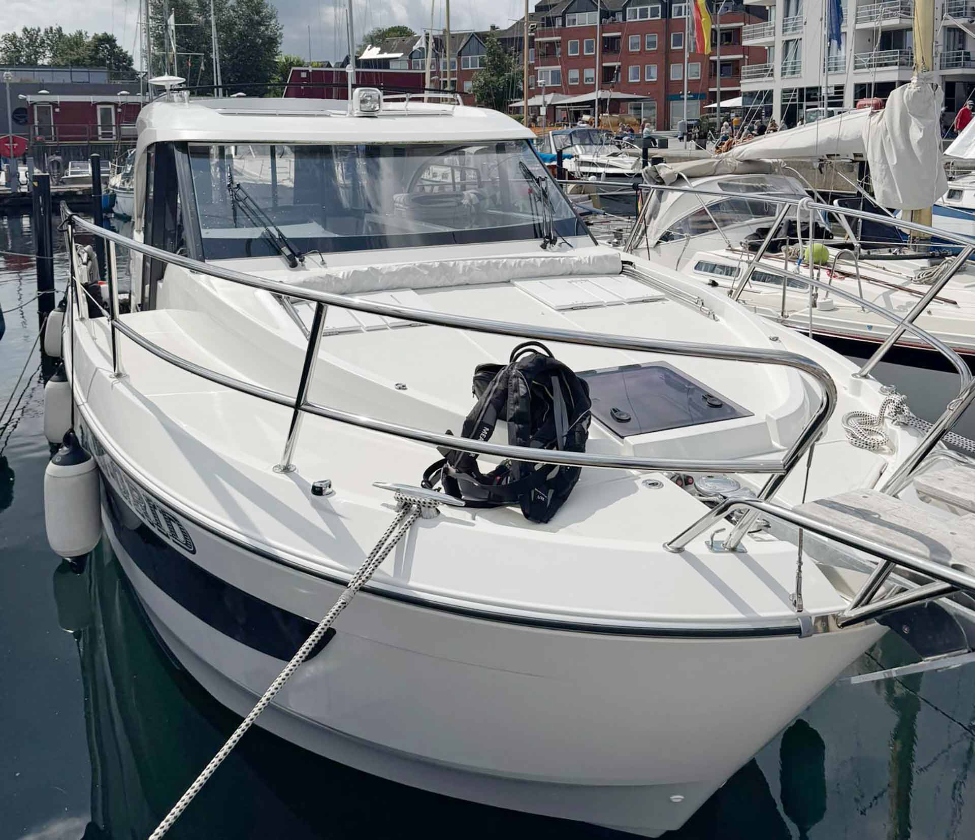 Wie sieht es mit Gewährleistung und Garantie beim Gebrauchtbootkauf aus?