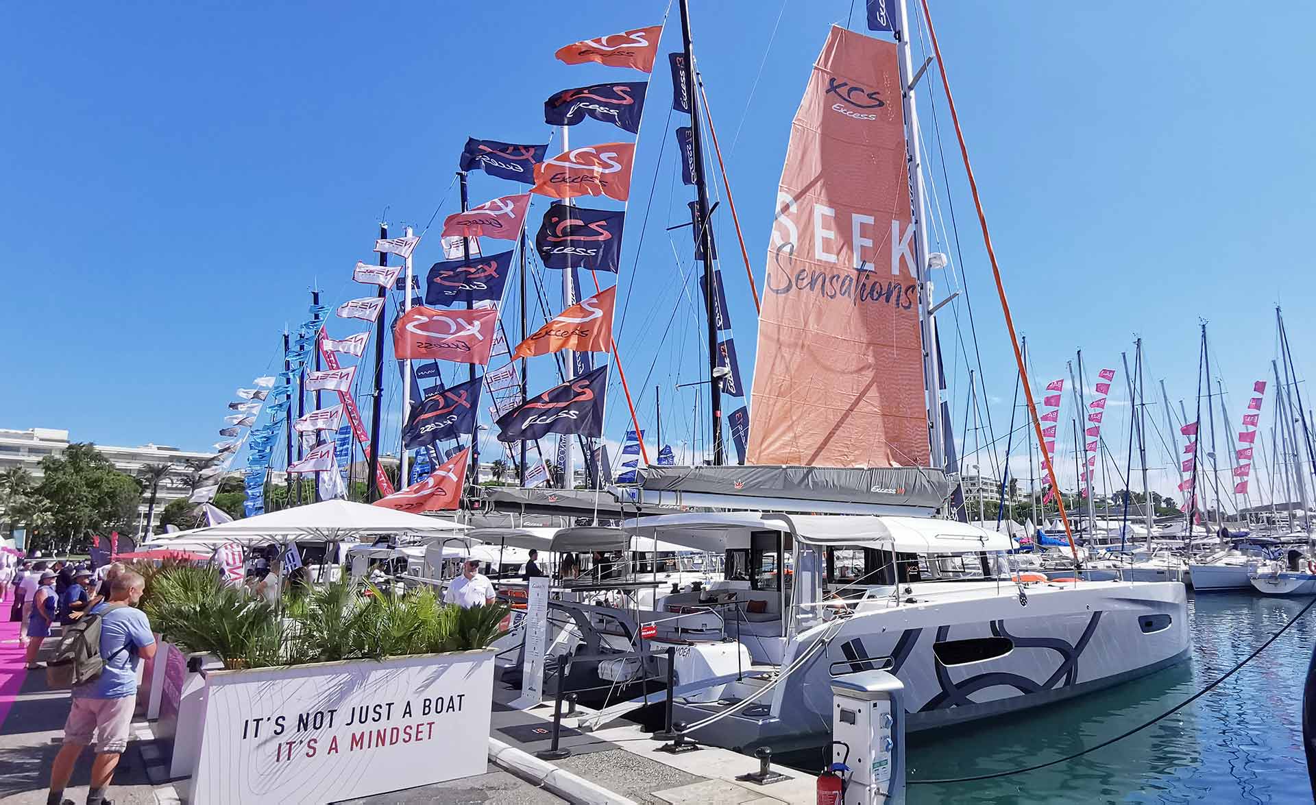 Alle EXCESS-Kats am Steg in Cannes