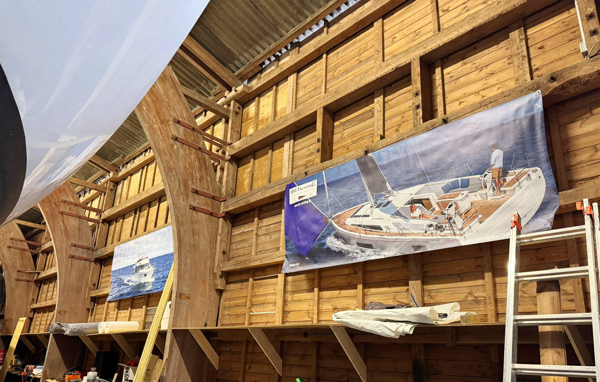 Unsere neue Holz-Halle wird am 12.12. festlich-feierlich erstrahlen. Feiern Sie mit uns!