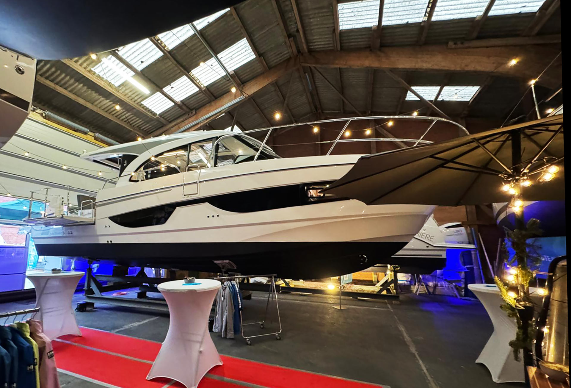 Schon wieder gut belegt: Die neue Winterlager-Halle von BM-Yachting