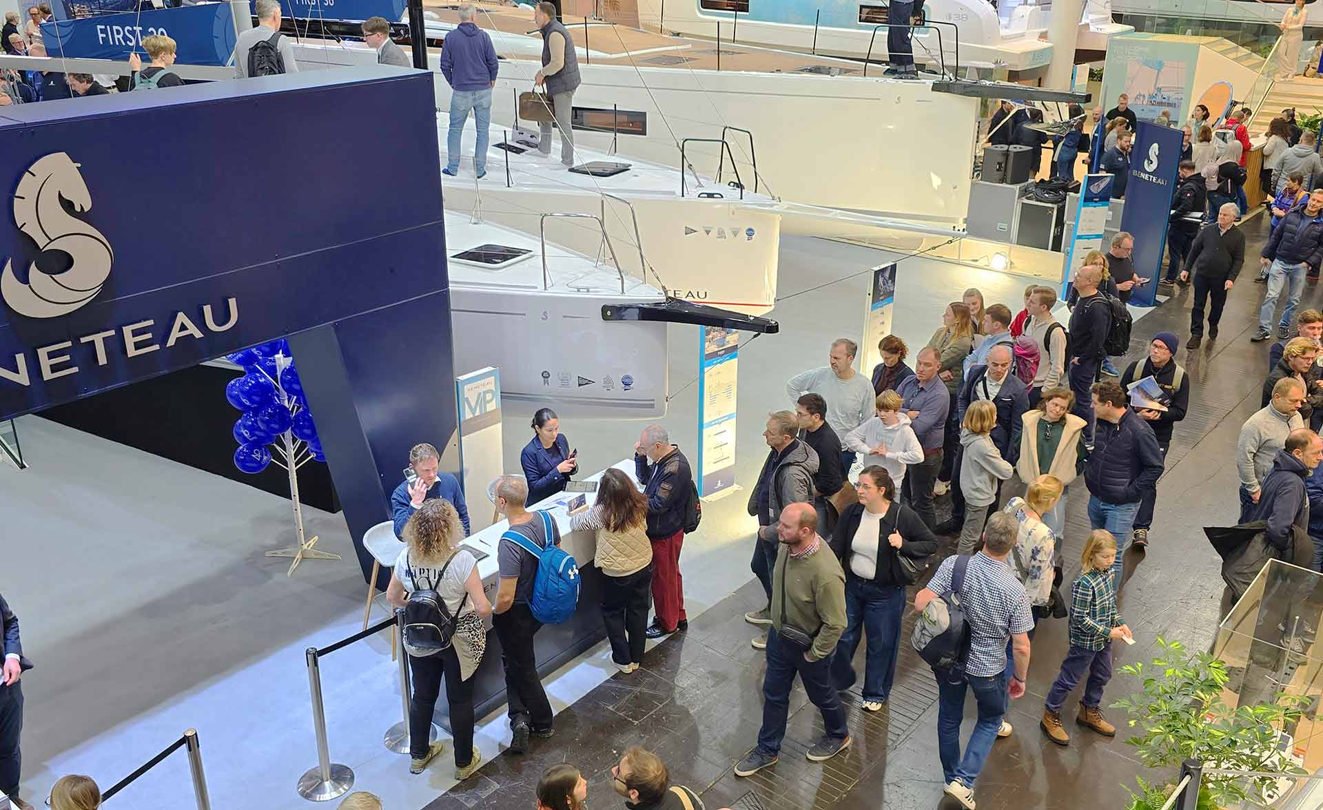 Anstehen, zum Teil auch unter der Woche: Besucher-Andrang!