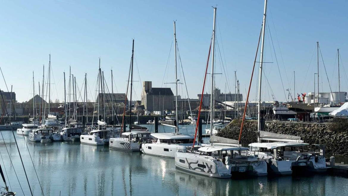 Katamarane setzen sich bei Fahrtenseglern durch