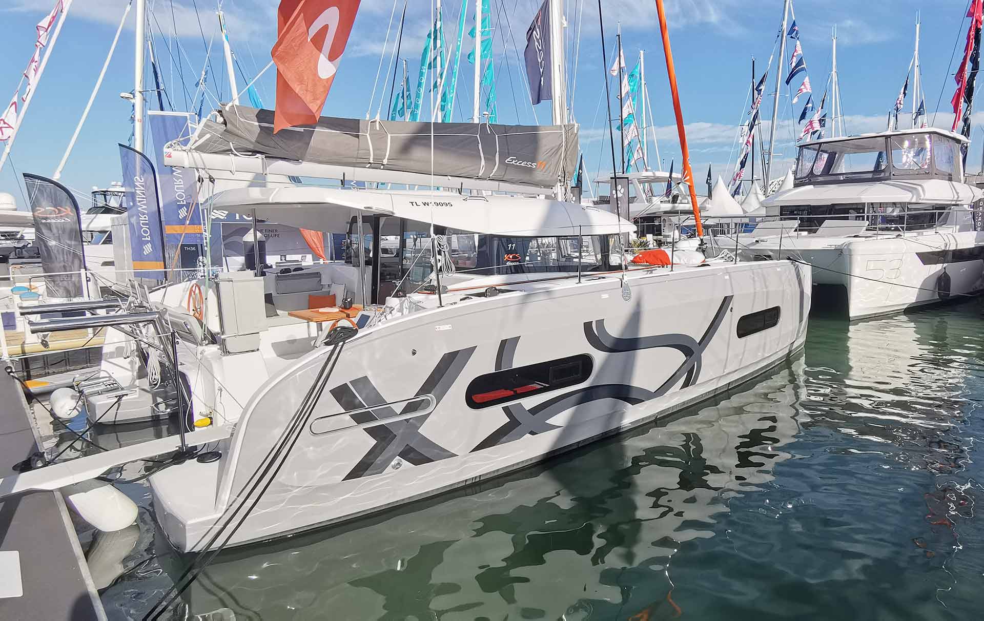 Vergleichen Sie die Kats und Marken direkt am Steg!