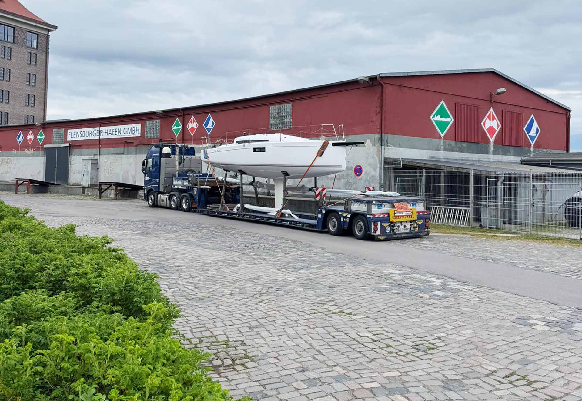 Der nächste FIRST 30-Transport ist über Nacht in Flensburg angekommen