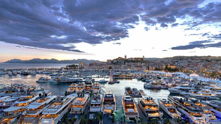 Motorboot-Enthusiasten aufgepasst: In Cannes geht es ab!
