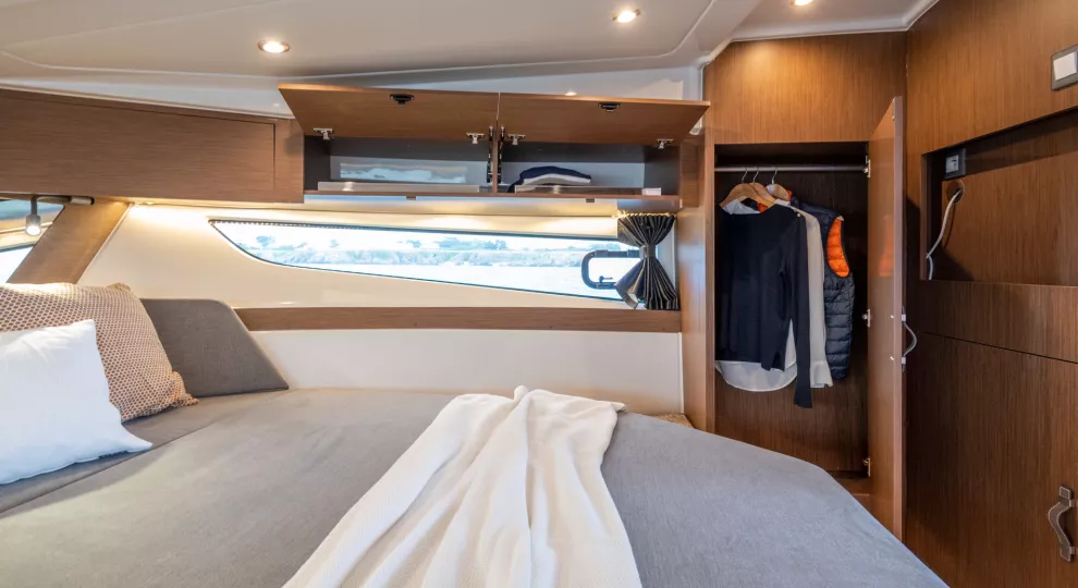antares-11-coupe-interieur-11.jpg