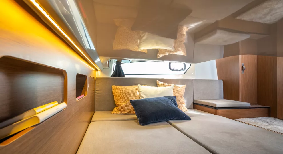 antares-11-coupe-interieur-14.jpg