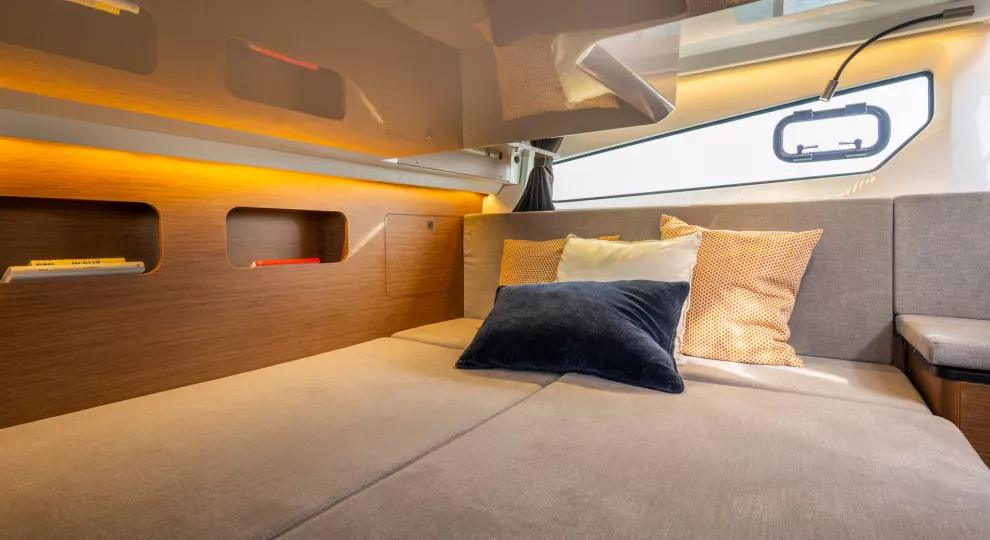 antares-11-coupe-interieur-15.jpg